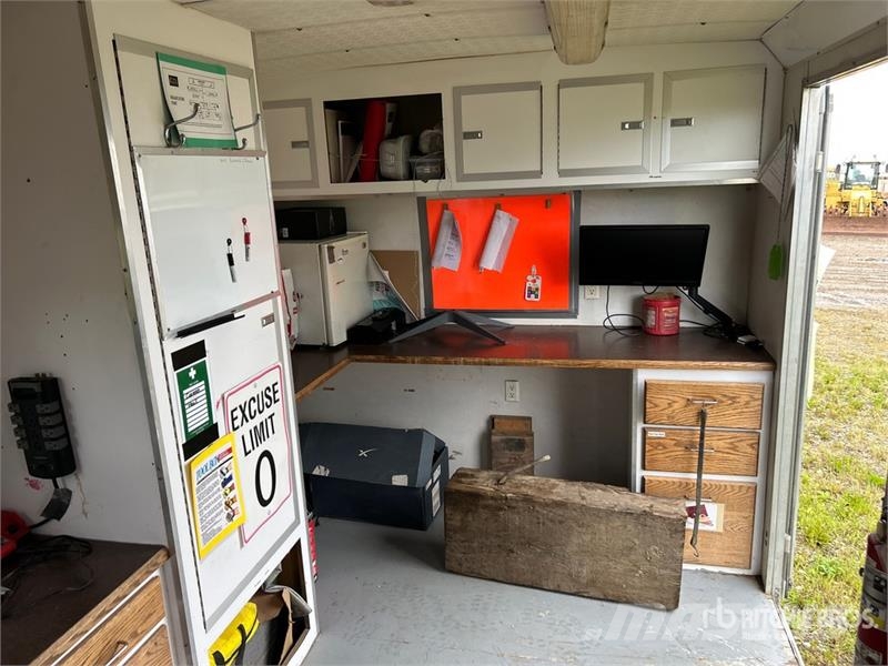 Wells Cargo 16 ft T/A Office Enclosed Trailer Gesloten opbouw trailers