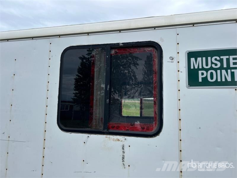 Wells Cargo 16 ft T/A Office Enclosed Trailer Gesloten opbouw trailers