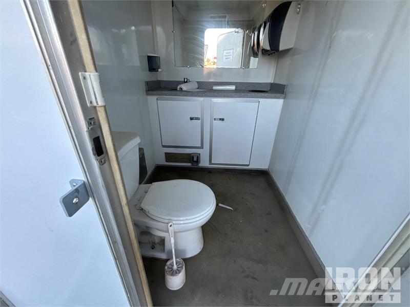 Wells Cargo 16 ft x 6 ft Portable S/A Washcar Būvniecība- Citi