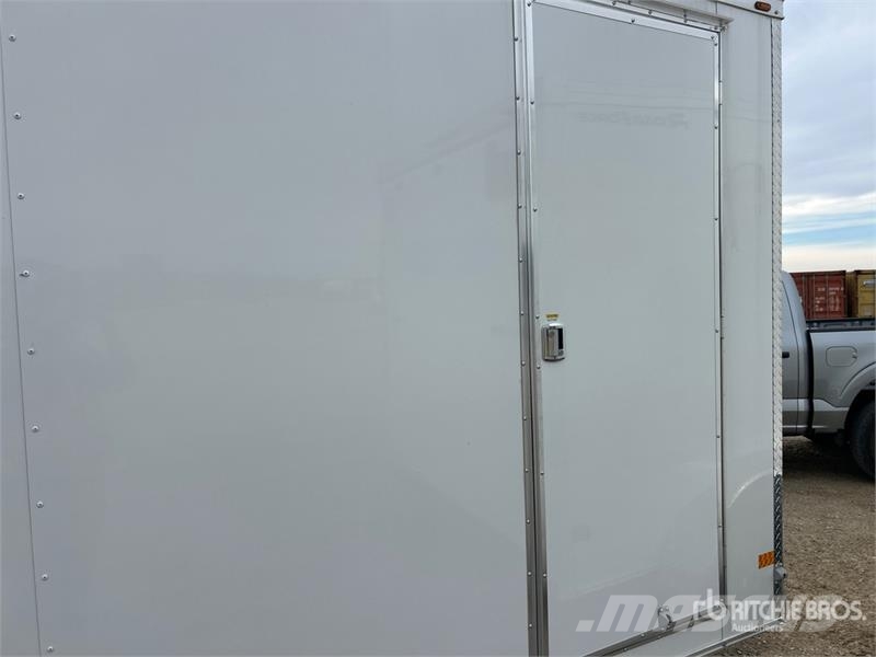 Wells Cargo 21 ft T/A Enclosed Trailer (Unused) Umpikoriperävaunut