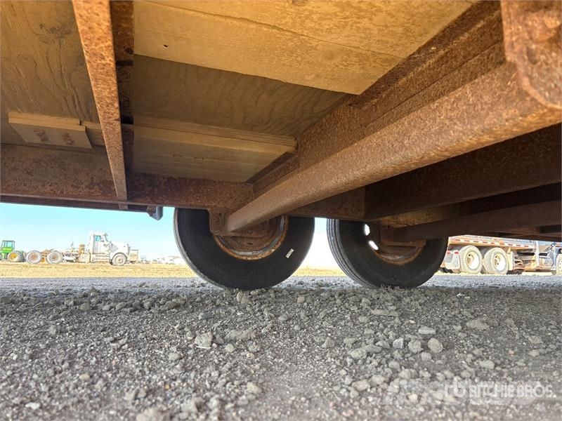 Wells Cargo 28 ft T/A Enclosed Trailer Dobozos pótkocsik