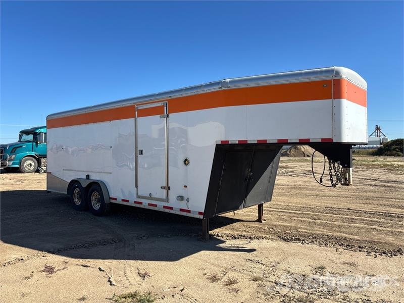 Wells Cargo 28 ft T/A Enclosed Trailer Dobozos pótkocsik