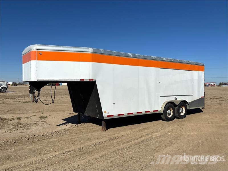 Wells Cargo 28 ft T/A Enclosed Trailer Dobozos pótkocsik