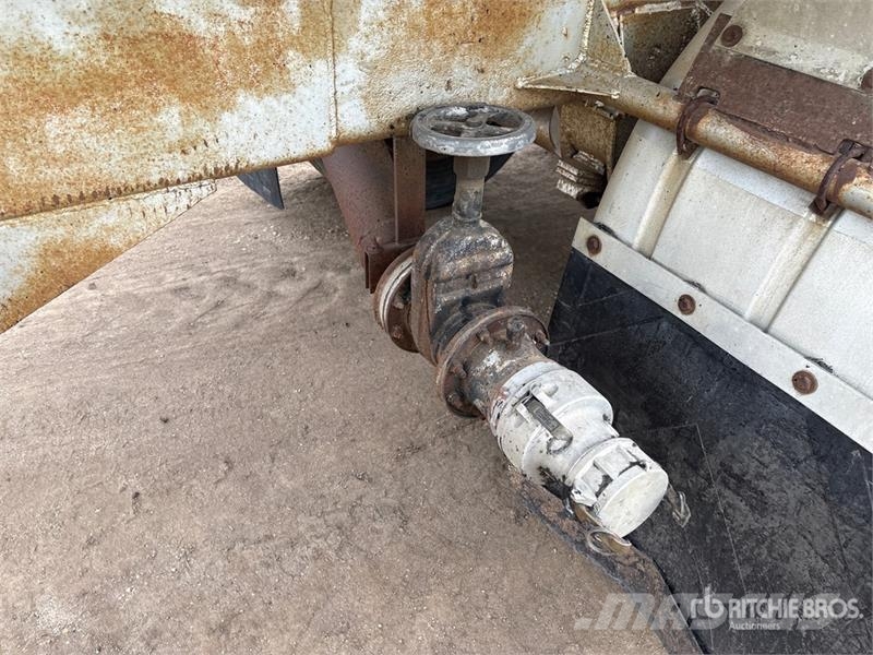  Westank T/A Pup Asphalt Pup Tanker Trailer مقطورات ذات صهاريج