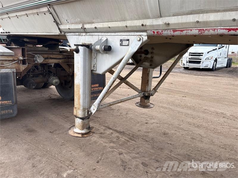  Westank T/A Pup Asphalt Pup Tanker Trailer مقطورات ذات صهاريج
