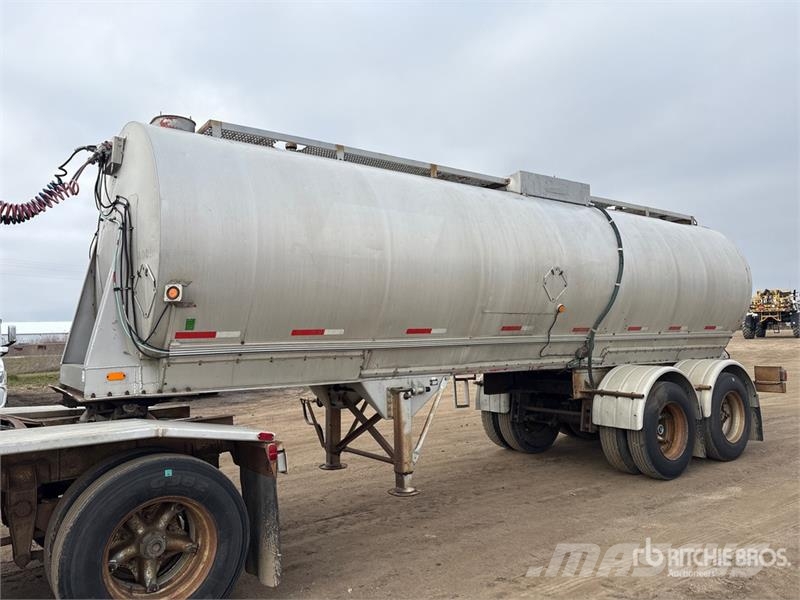  Westank T/A Pup Asphalt Pup Tanker Trailer مقطورات ذات صهاريج