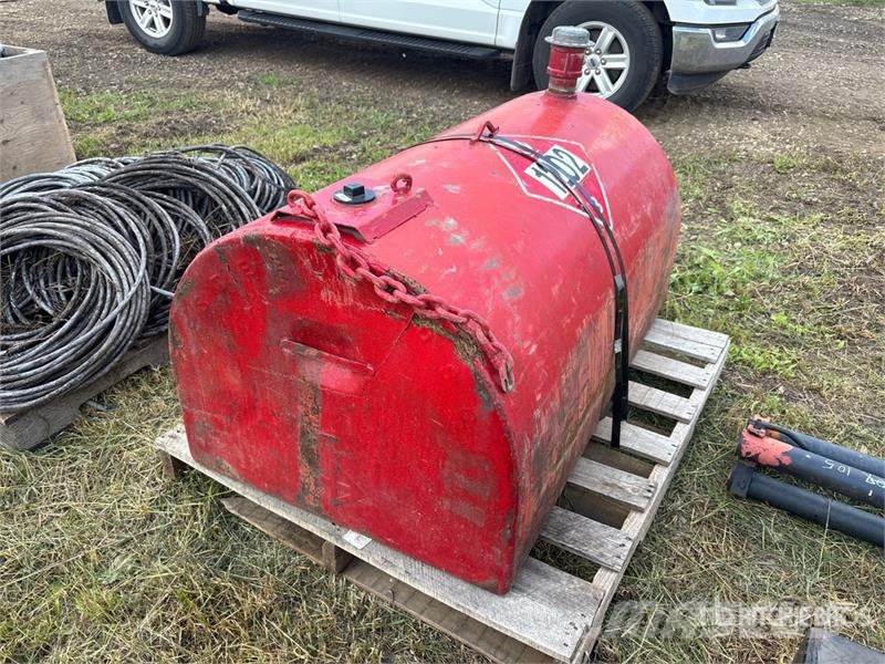 Westeel 100 gal Fuel Tank 연료 및 첨가제 탱크