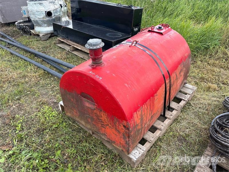 Westeel 100 gal Fuel Tank 연료 및 첨가제 탱크
