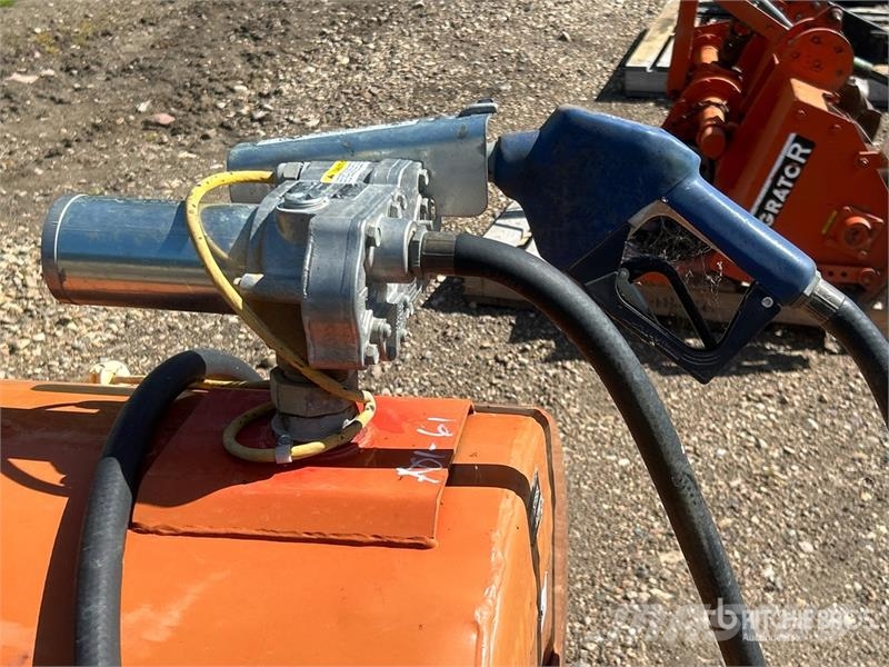  Westeel 100 gal Steel Fuel Tank Fuel and additive tanks