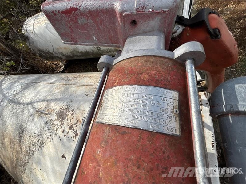 Westeel 1000 gal Diesel Fuel Tank Fuel and additive tanks