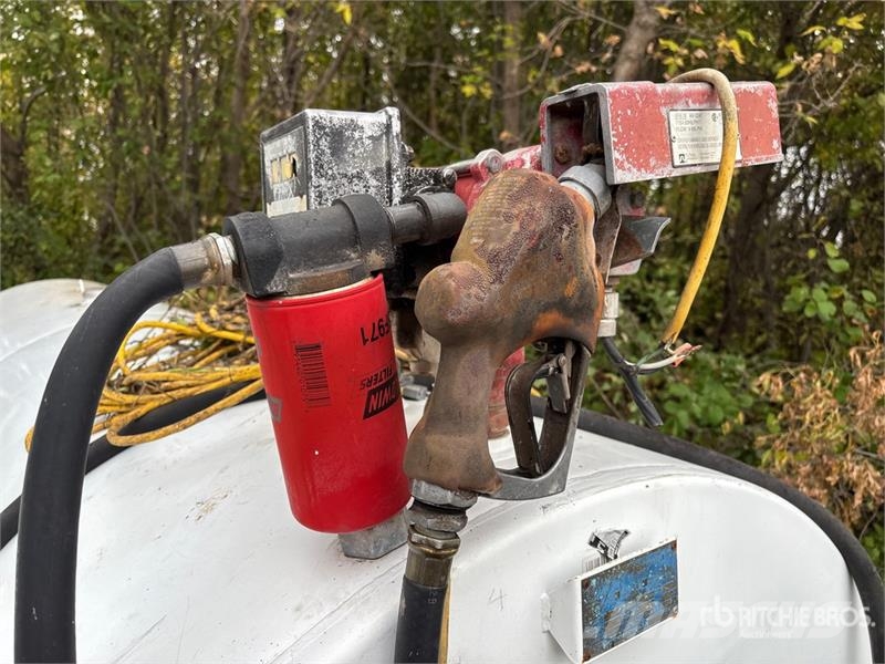  Westeel 1000 gal Diesel Fuel Tank Баки для топлива и присадок