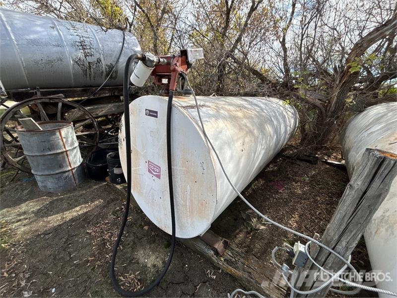 Westeel 1000 gal Diesel Fuel Tank Fuel and additive tanks
