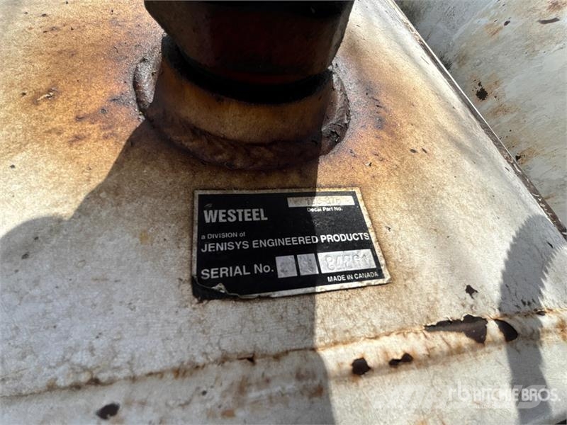 Westeel 1000 gal Diesel Fuel Tank Fuel and additive tanks
