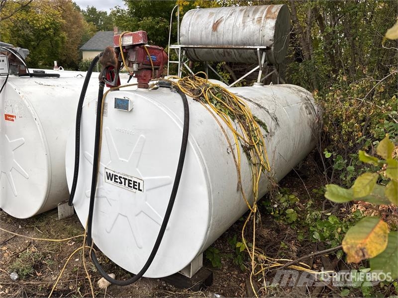  Westeel 1000 gal Diesel Fuel Tank Баки для топлива и присадок