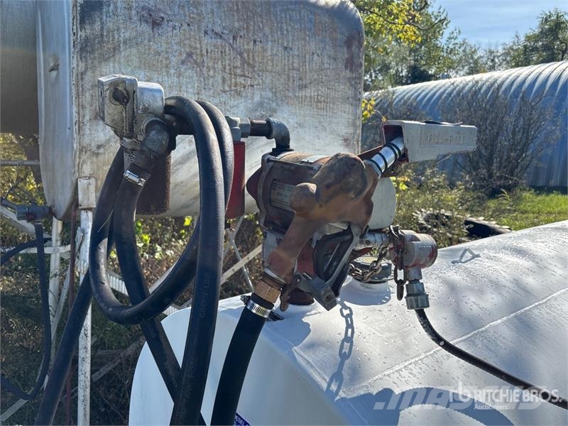Westeel 1000 gal Fuel Tank Serbatoi per carburante e additivi