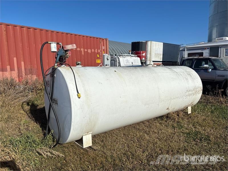  Westeel 1000 gal Fuel Tank Degvielas un piedevu tvertnes