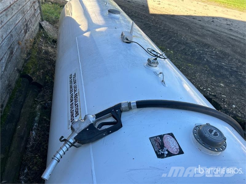 Westeel 1000 gal Fuel Tank Δεξαμενές καυσίμων και πρόσθετων
