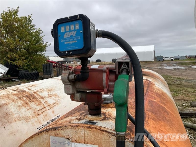  Westeel 1000 gal Skid Mounted Steel Diesel Fuel Ta Degvielas un piedevu tvertnes