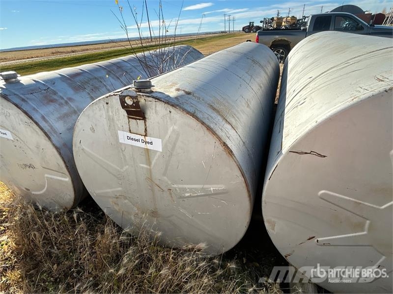 Westeel 1000 gal Steel Fuel Tank Degvielas un piedevu tvertnes