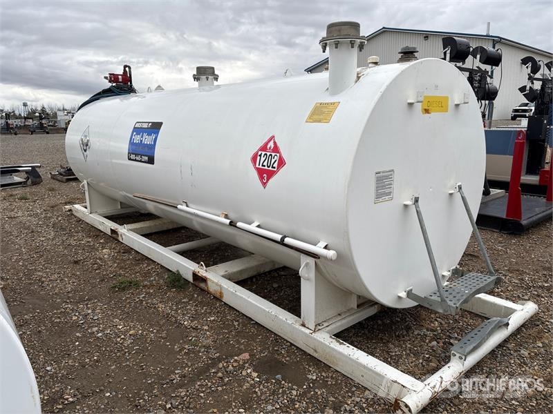 Westeel 11000 L Skid Mounted Steel Diesel Fuel Tan 연료 및 첨가제 탱크