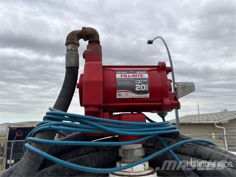 Westeel 11000 L Skid Mounted Steel Diesel Fuel Tan 연료 및 첨가제 탱크