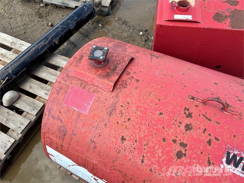 Westeel 130 gal Portable Steel Diesel Fuel Tank Резервоари за гориво и добавки