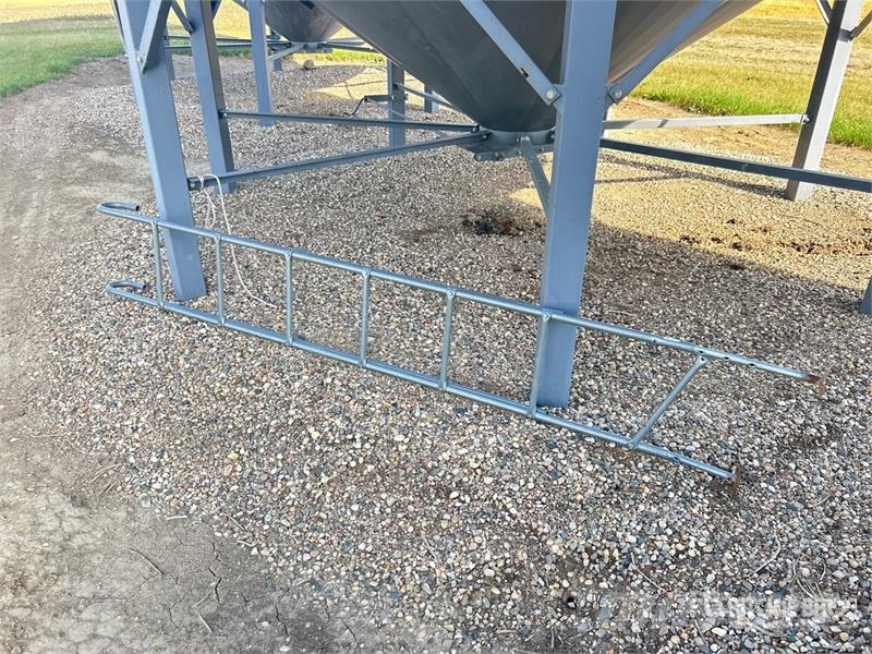 Westeel 1505 +/- 3200 bu 5 Ring Grain Bin Macchine/unitá di lavorazione e stoccaggio/altri