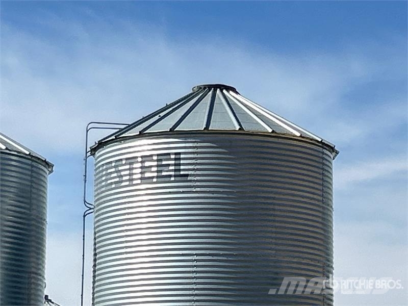Westeel 1505 +/- 3200 bu 5 Ring Grain Bin Macchine/unitá di lavorazione e stoccaggio/altri