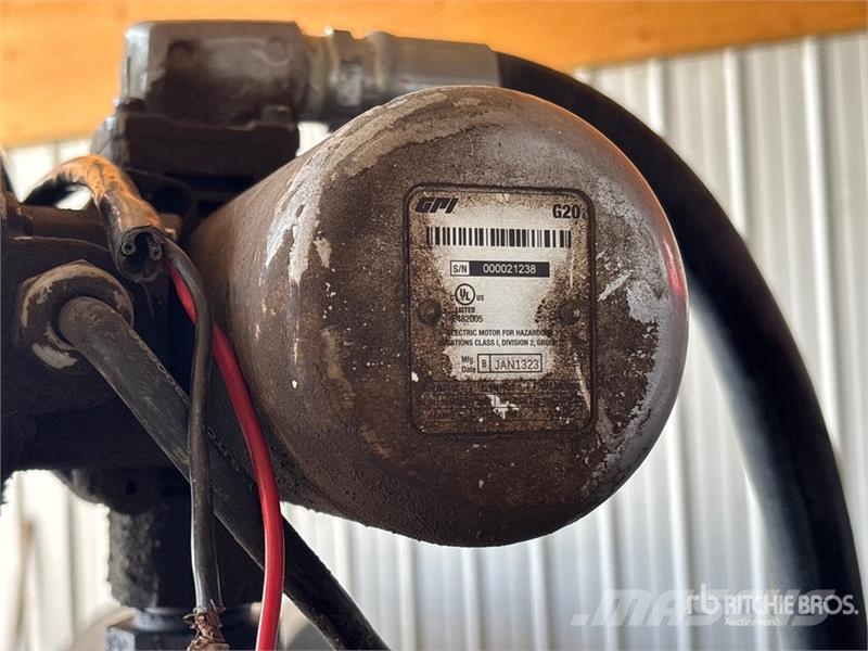 Westeel 165 gal Slip Fuel Tank 연료 및 첨가제 탱크