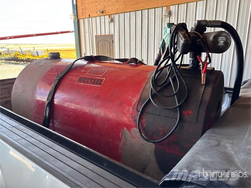 Westeel 165 gal Slip Fuel Tank 연료 및 첨가제 탱크
