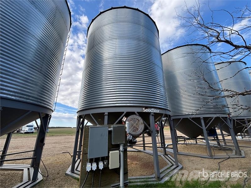  Westeel 1805 +/- 4800 bu 5 Ring Hopper Grain Bin Unidades/máquinas de processamento e armazenamento de culturas - Outros