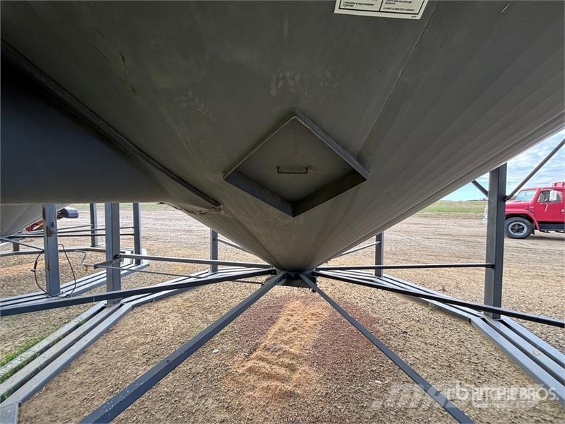 Westeel 1805 +/- 4800 bu 5 Ring Hopper Grain Bin Unidades/máquinas de processamento e armazenamento de culturas - Outros