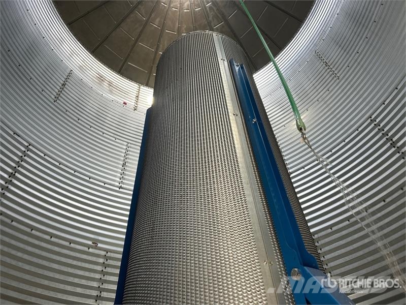 Westeel 1805 +/- 4800 bu 5 Ring Grain Bin Stockage, conditionnement - Autres