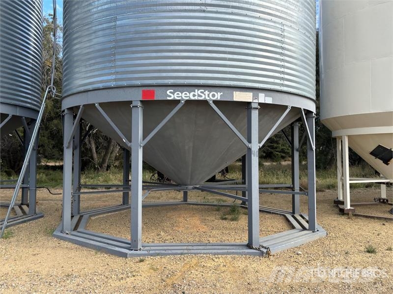 Westeel 1805 +/- 4800 bu 5 Ring Hopper Grain Bin Foredlings- og lagerhåndteringsutstyr - Annet