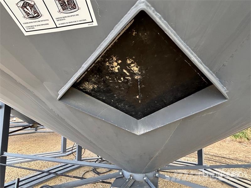 Westeel 1805 +/- 4800 bu 5 Ring Hopper Grain Bin Unidades/máquinas de processamento e armazenamento de culturas - Outros