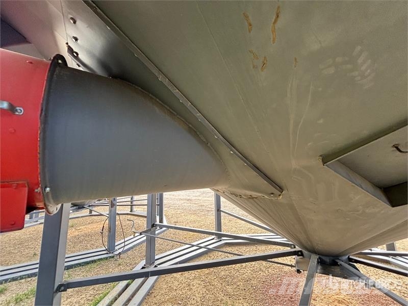  Westeel 1805 +/- 4800 bu 5 Ring Hopper Grain Bin Unidades/máquinas de processamento e armazenamento de culturas - Outros