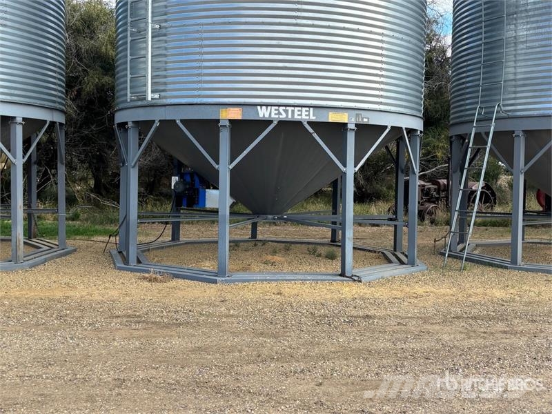 Westeel 1805 +/- 4800 bu 5 Ring Hopper Grain Bin Unidades/máquinas de processamento e armazenamento de culturas - Outros