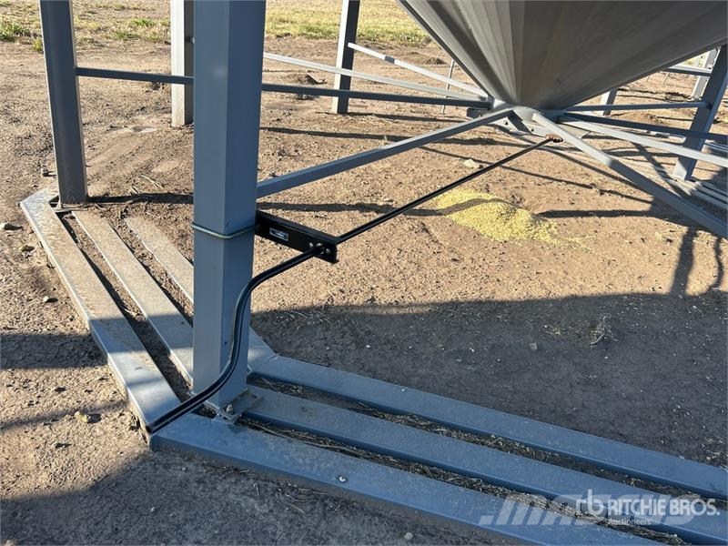 Westeel 1805 +/- 4800 bu 5 Ring Grain Bin Naprave za predelavo in shranjevanje žetve - Ostalo
