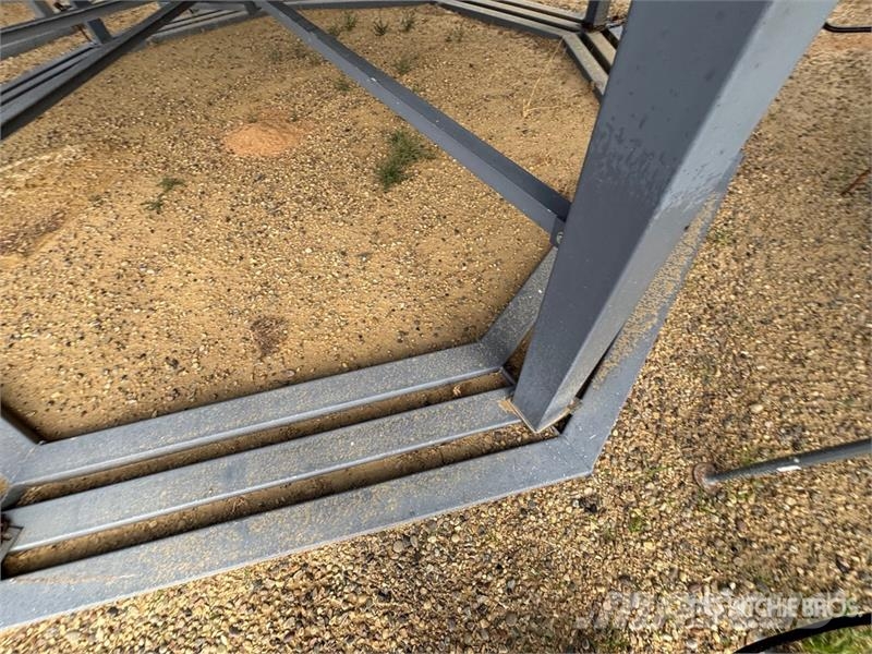 Westeel 1805 +/- 4800 bu 5 Ring Hopper Grain Bin Unidades/máquinas de processamento e armazenamento de culturas - Outros