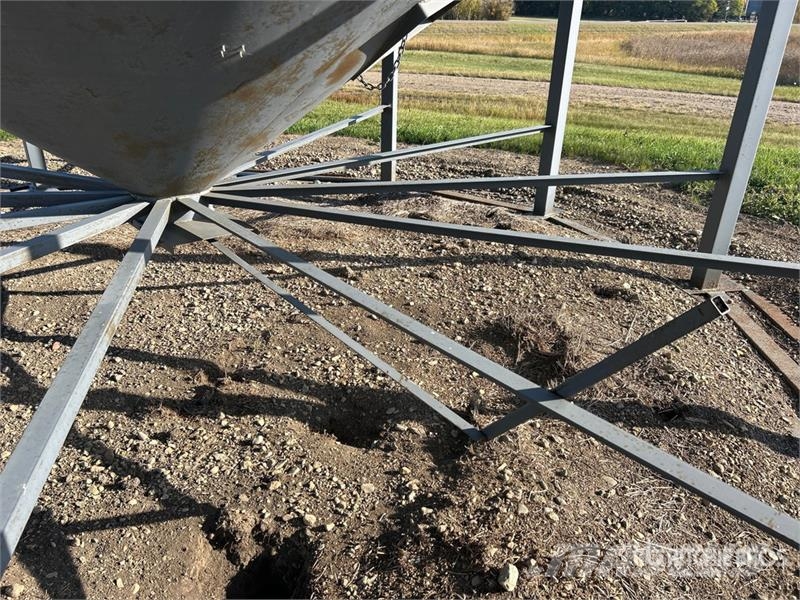  Westeel 1805 +/- 4800 bu 5 Ring Grain Bin Derliaus apdirbimas ir sandėliavimas/technika - Kita