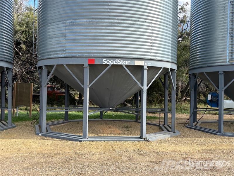 Westeel 1805 +/- 4800 bu 5 Ring Hopper Grain Bin Unidades/máquinas de processamento e armazenamento de culturas - Outros