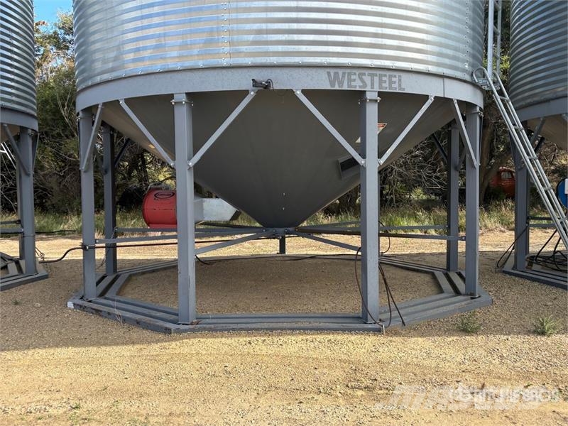 Westeel 1805 +/- 4800 bu 5 Ring Hopper Grain Bin Unidades/máquinas de processamento e armazenamento de culturas - Outros