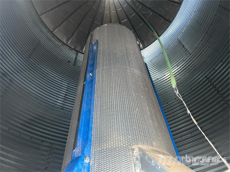 Westeel 1805 +/- 4800 bu 5 Ring Grain Bin Maszyny uprawowe,przechowalnie - Inne