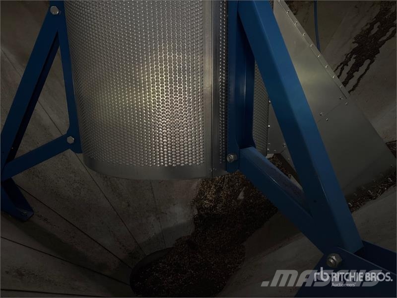  Westeel 1805 +/- 4900 bu 5 Ring Hopper Grain Bin Viljan käsittely- ja varastointiyksiköt/koneet - Muut