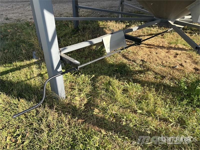 Westeel 1805 +/- 4900 bu 5 Ring Hopper Grain Bin Stockage, conditionnement - Autres