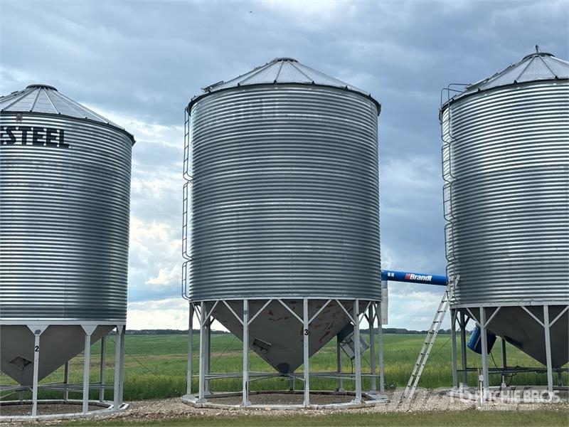 Westeel 1805 +/- 4900 bu 5 Ring Hopper Grain Bin 作物プロセスッサーと収納ユニット/機械 - その他