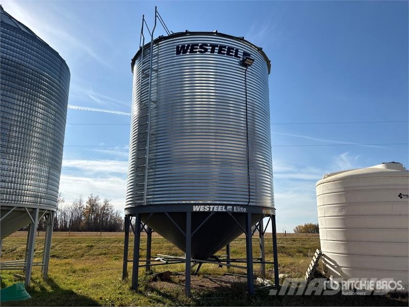 Westeel 1805 +/- 4900 bu 5 Ring Hopper Grain Bin Stockage, conditionnement - Autres
