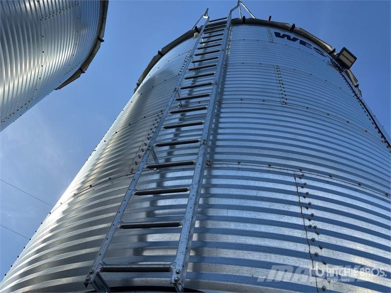 Westeel 1805 +/- 4900 bu 5 Ring Hopper Grain Bin Stockage, conditionnement - Autres