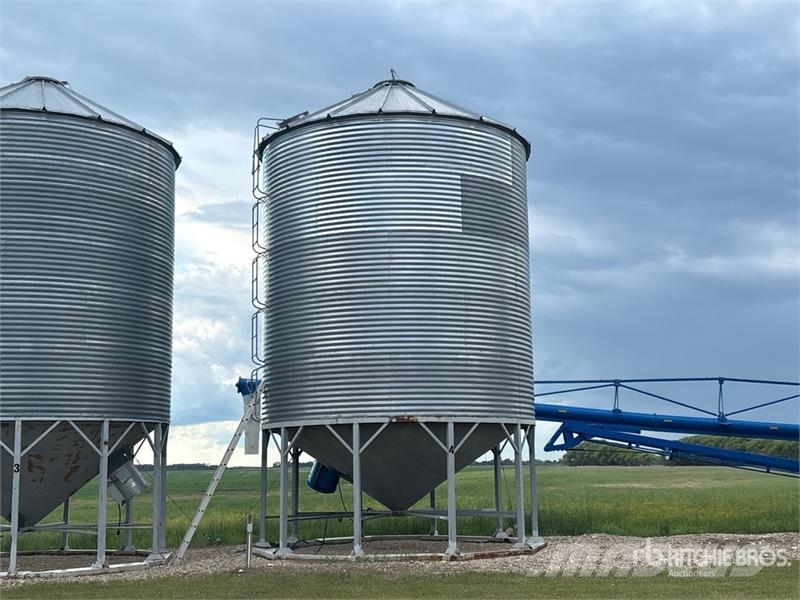  Westeel 1805 +/- 4900 bu 5 Ring Hopper Grain Bin Mašine za preradu i skladištenje berbe - Ostalo