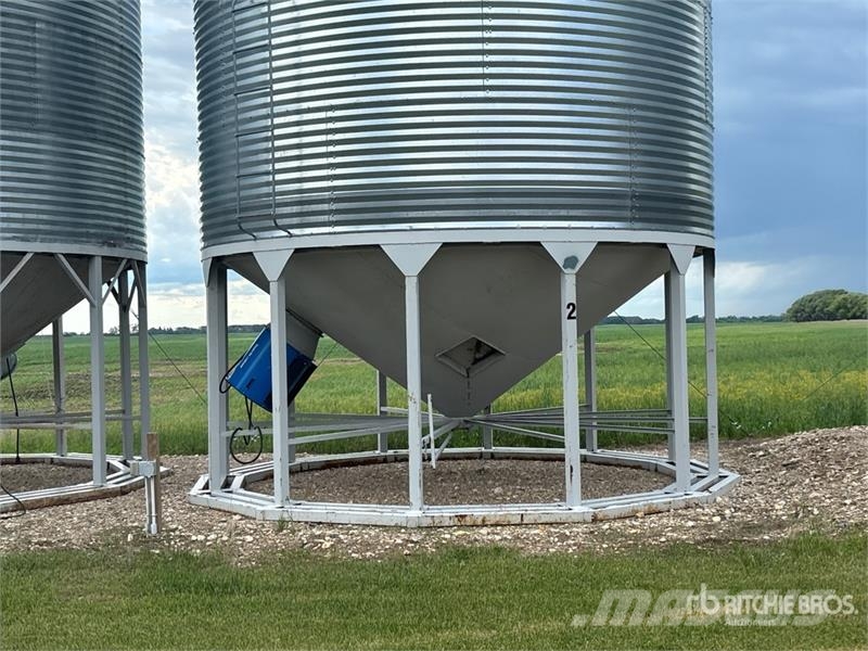  Westeel 1805 +/- 4900 bu 5 Ring Hopper Grain Bin Mašine za preradu i skladištenje berbe - Ostalo